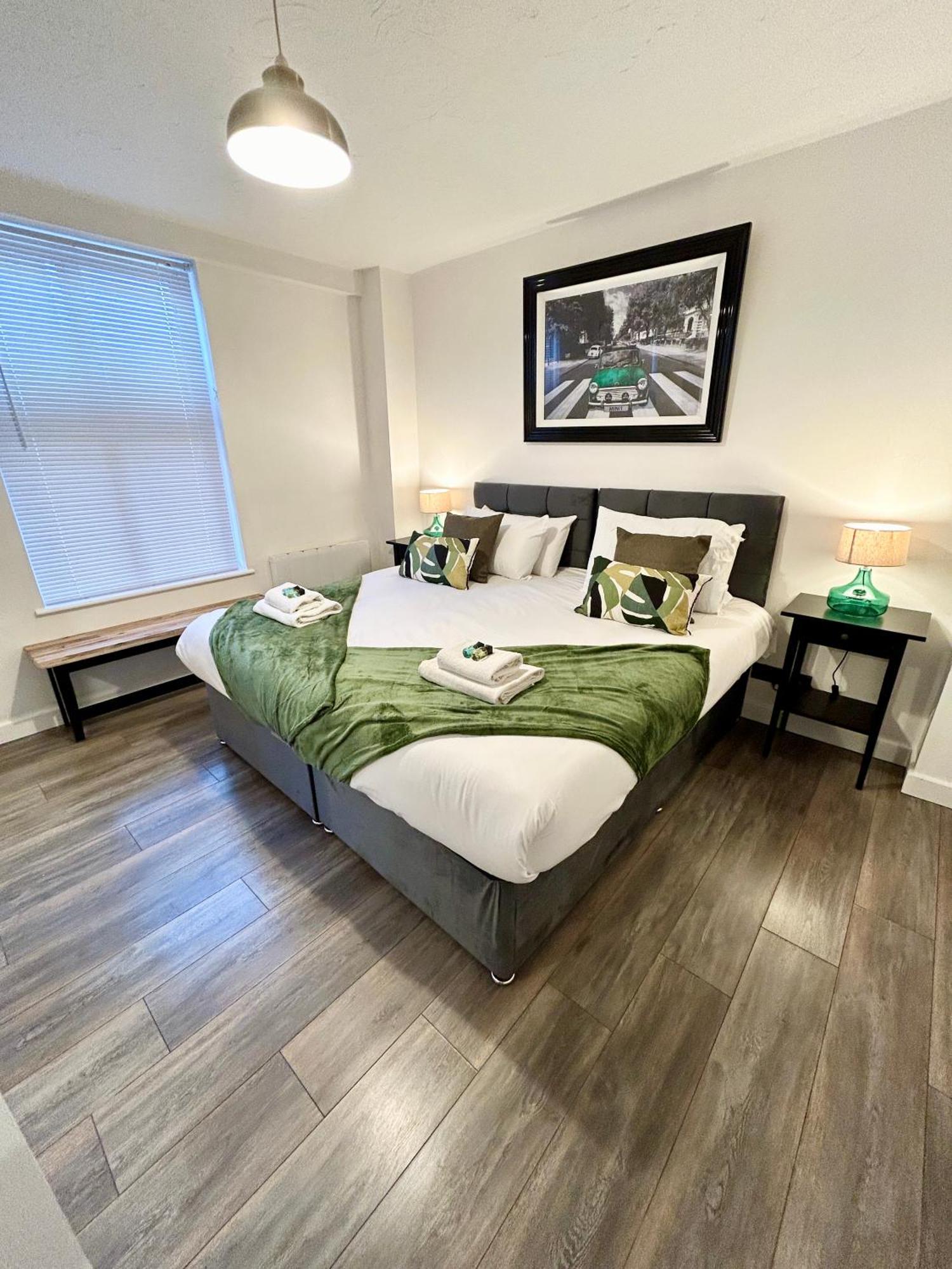 Spacious 3 Bedroom Apartment Close To Marina, 2 Parking Spaces, Kingsize Or Single Beds Southampton Eksteriør billede