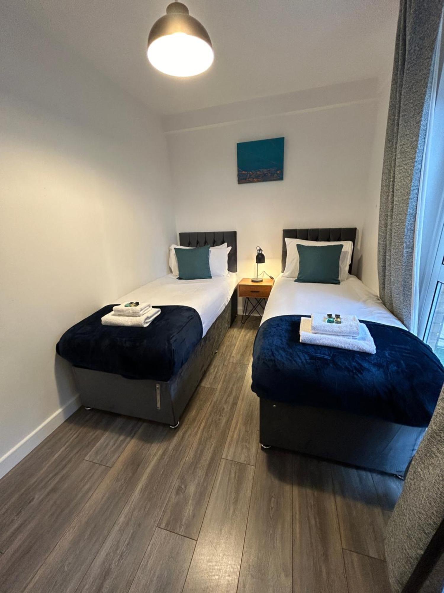Spacious 3 Bedroom Apartment Close To Marina, 2 Parking Spaces, Kingsize Or Single Beds Southampton Eksteriør billede
